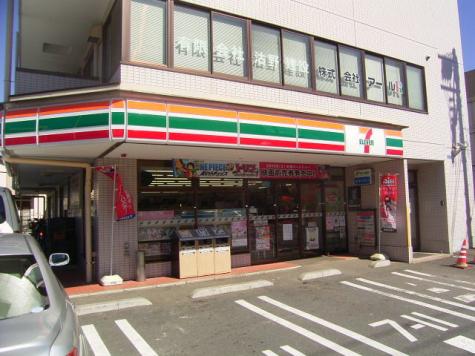 セブンイレブン横浜坂本町店